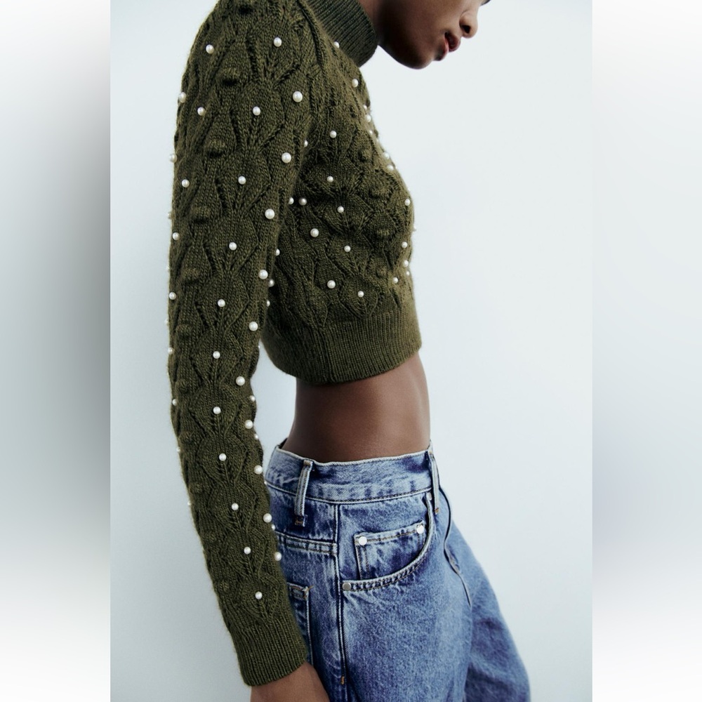 KNIT OPEN BACK PEARLY SWEATER - Picture 4 of 11